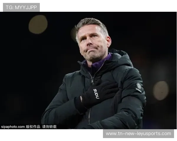 英超关键战，教练赞队员，英超教练下课榜