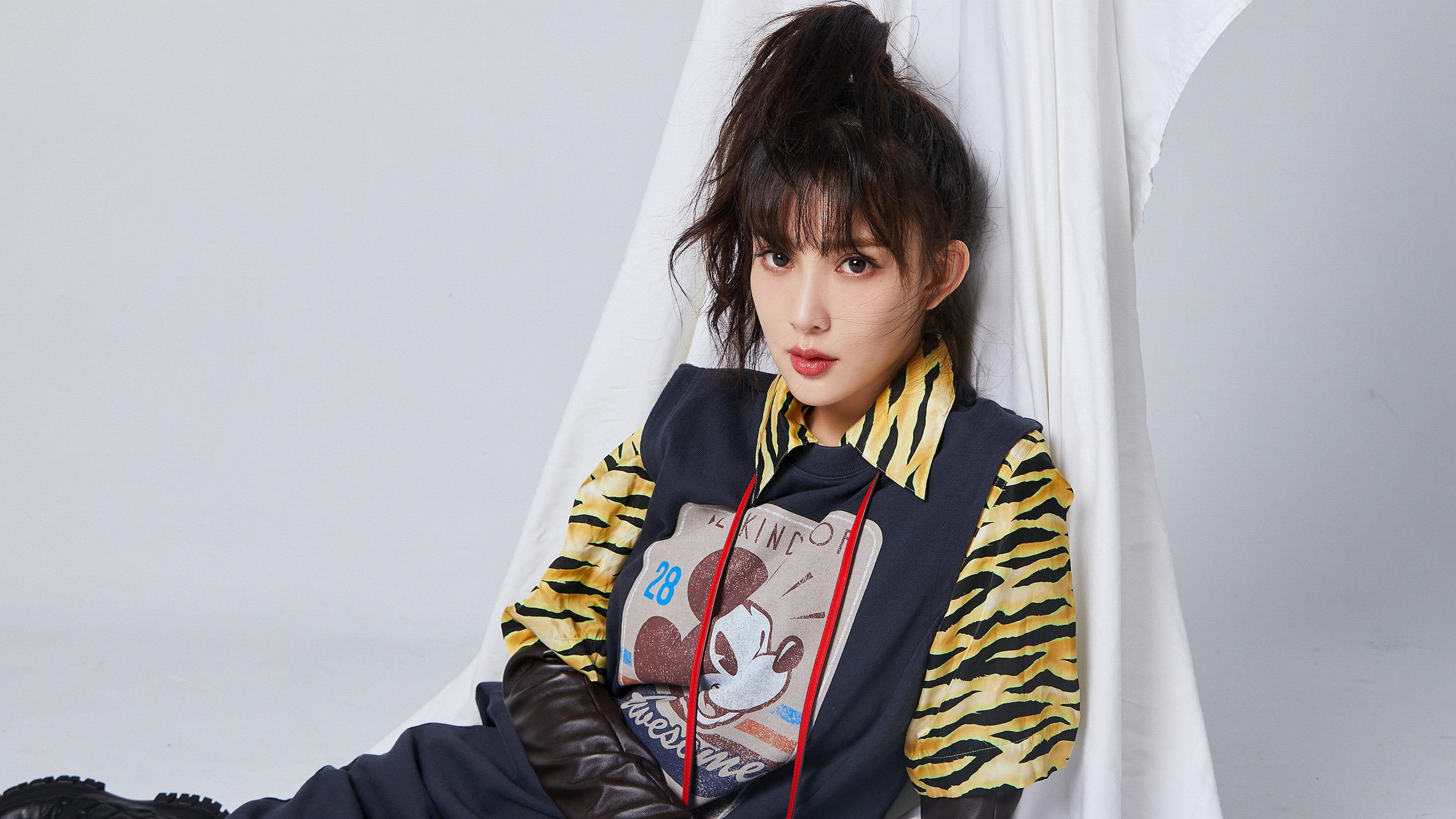 世界杯激情轰鸣：精彩瞬间不断涌现！，世界杯50大震撼瞬间