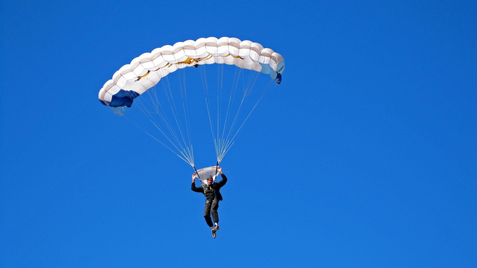 乐鱼体育在线-中国篮球鼓励家庭参与营造良好成长环境,参加篮球队对孩子的帮助